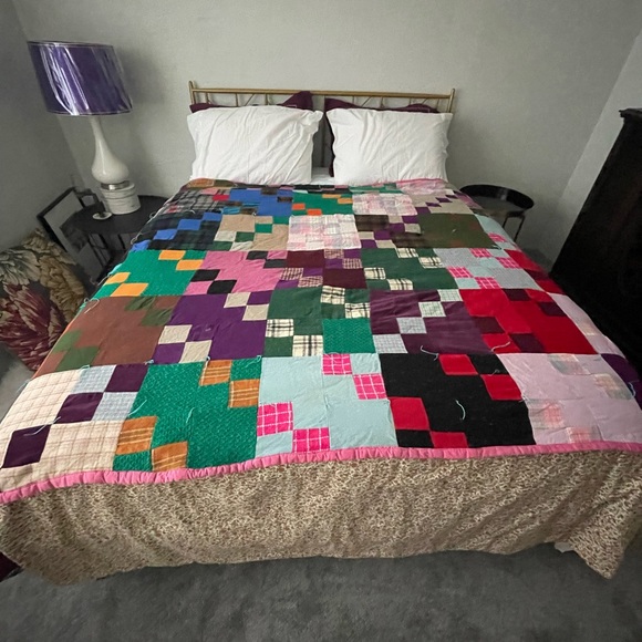 Vintage Patchwork Quilt - Picture 2 of 8